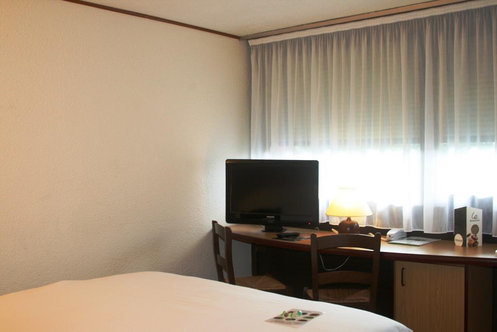 Ace Hotel Bordeaux Cestas Bagian luar foto